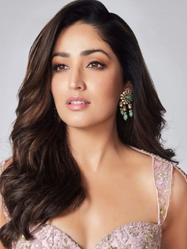 6 Tips To Keep Your Face Hydrated Like Yami Gautam During Summers!