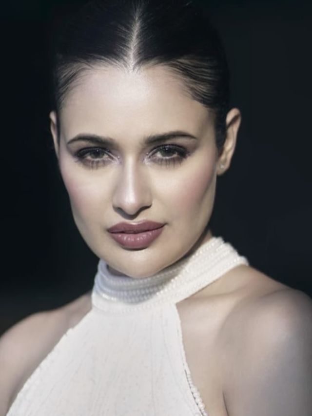 How To Get Perfect Cheekbones Like Yuvika Chaudhary In These 6 Easy Steps