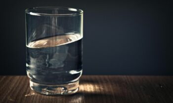 benefits-drinking-water-without-gargling-morning-skin-health-wellness