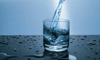 benefits-drinking-water-without-gargling-morning-skin-health-wellness
