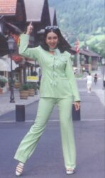  The It Girl At 50: Karisma Kapoor’s Most Iconic Fashion Moments Through The Years!