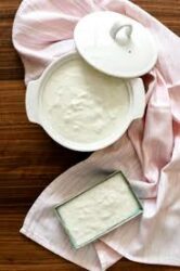benefits-curd-and-sugar-morning-digestion-stress-relief-health-wellness