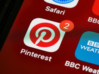 long-distance-relationship-couple-digital-apps-for-intimacy-connection-netflix-pinterest-spotify