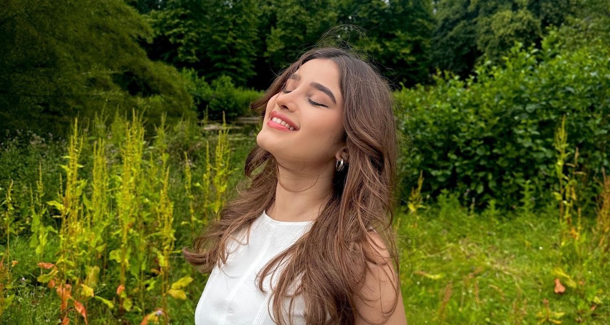 Rasha Thadani Inspired 8 Summer Vacay Skincare Tips To Try