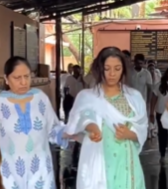 Tishaa Kumar's Last Rites: Riteish Deshmukh, Bhushan Kumar, Divya Khossla, And More Arrive To Pay Respect