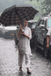 Tishaa Kumar's Last Rites: Riteish Deshmukh, Bhushan Kumar, Divya Khossla, And More Arrive To Pay Respect