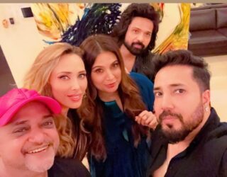  salman-khan-celebrates-rumoured-girlfriend-lulia-vantur-birthday-inside-pics