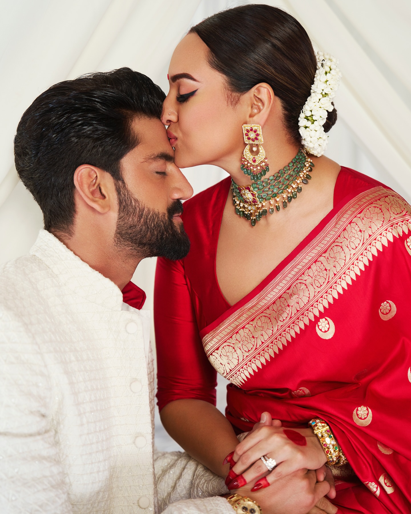 Sonakshi Sinha, Zaheer Iqbal Register Marriage With Chants Of Hindu Mantras, Holy Azan In New Wedding Video
