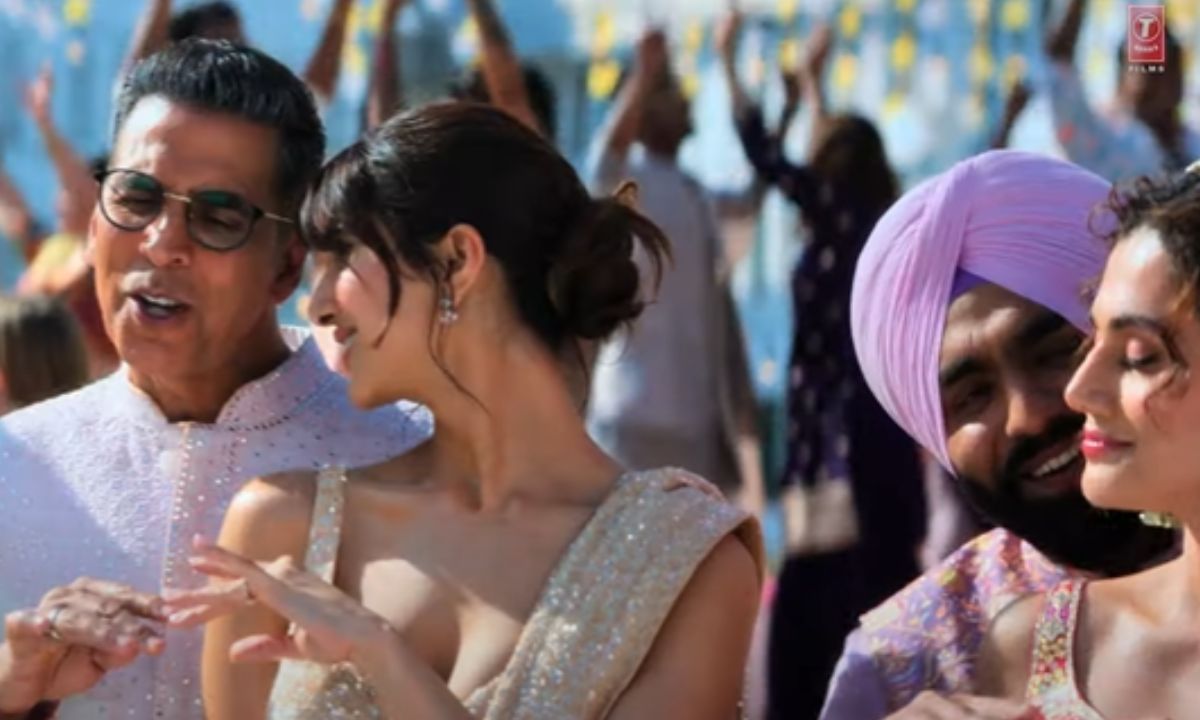hauli-hauli-song-release-khel-khel-mein-akshay-kumar-taapsee-pannu-guru-randhawa-neha-kakkar-yo-yo-honey-singh