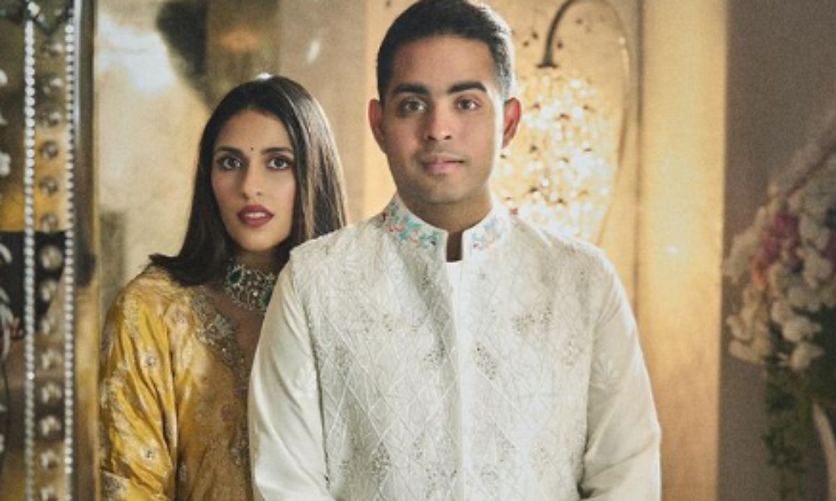 Anant Ambani, Radhika Merchant Wedding : Shloka Ambani, Akash Ambani Style Minimal Looks For Garba Night!