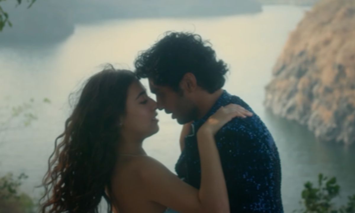 tujhpe-main-fida-season-2-trailer-rudhraksh-jaiswal-nikeet-dhillon-intriguing-mystery-romance