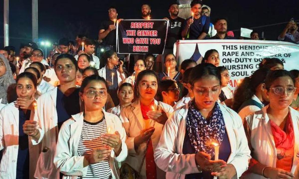 Kolkata Doctor Rape, Murder Case: Female Doctors Flee RG Kar Medical College Out Of Fear, Only 17 Remain