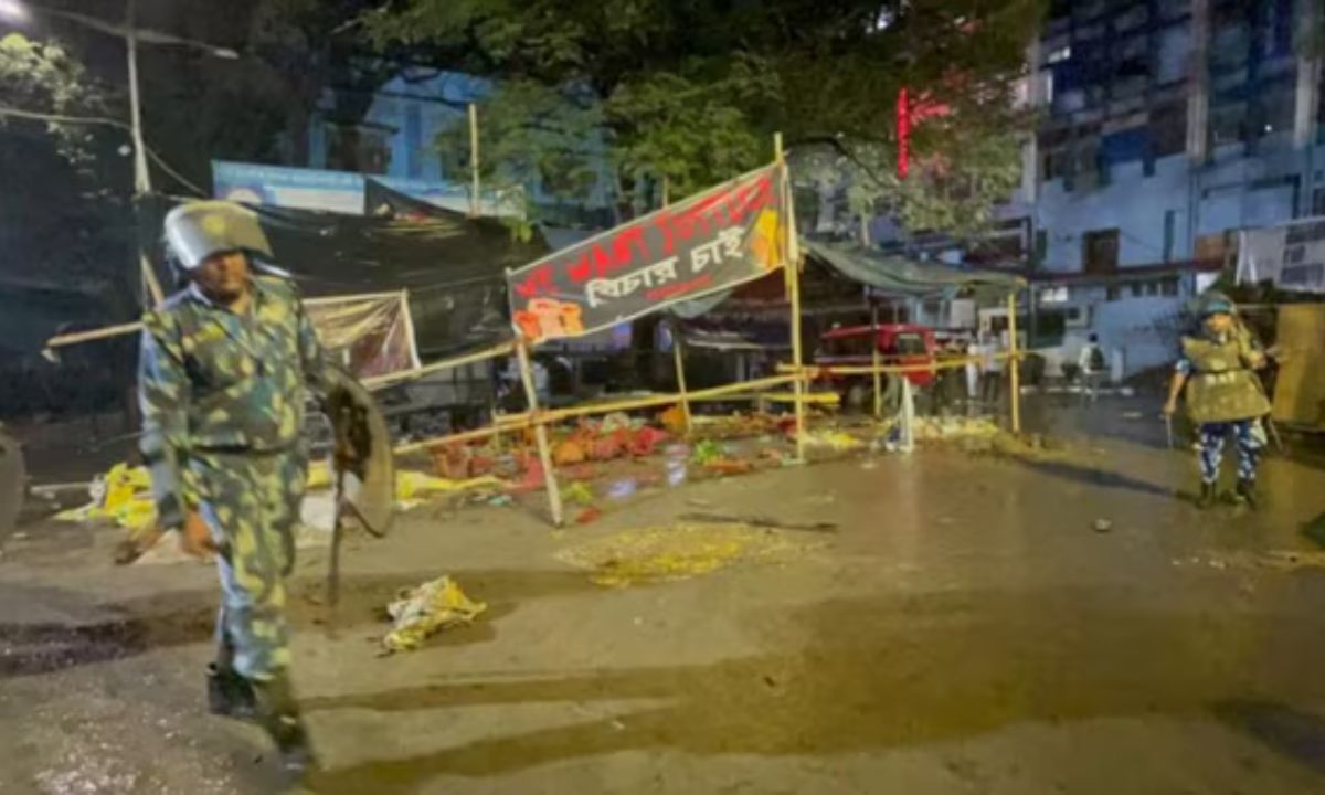kolkata-doctor-rape-murder-case-goons-vandalised-RG-Kar-medical-hospital-crime-scene-safe