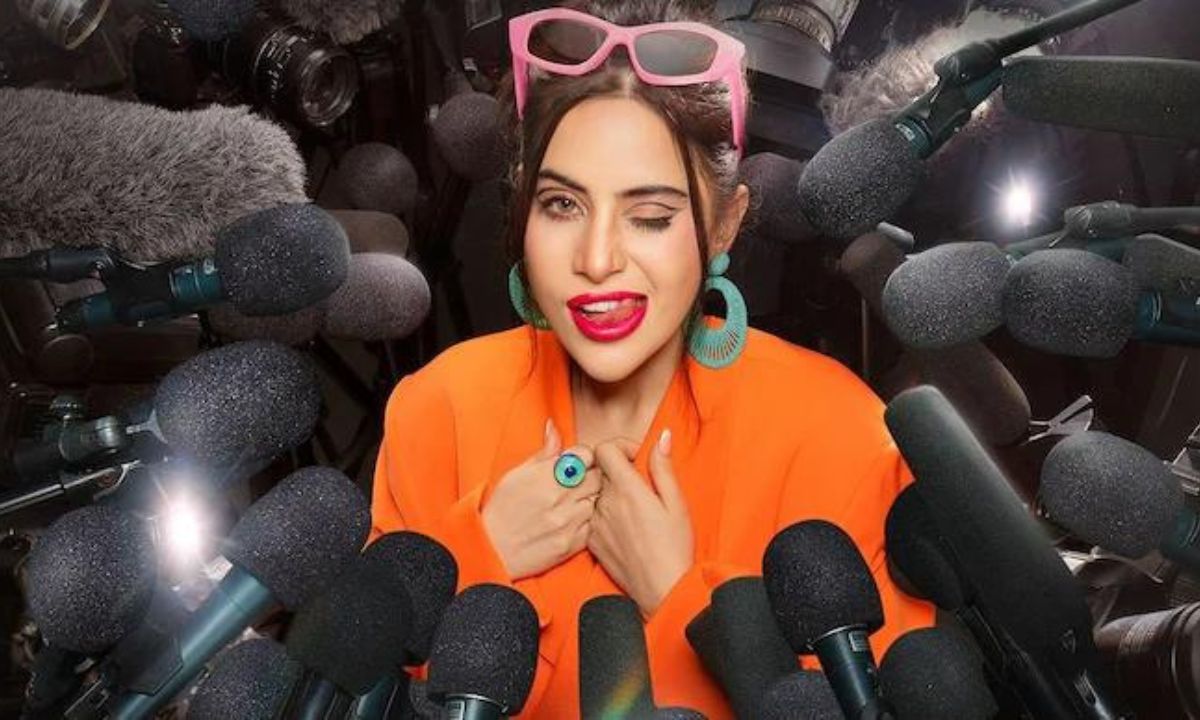 Follow Kar Lo Yaar Ft Uorfi Javed Will Fill The Bigg Boss-Sized Hole In Your Heart And HOW! Follow Kar Lo Yaar Ft Uorfi Javed Will Fill The Bigg Boss-Sized Hole In Your Heart And HOW!
