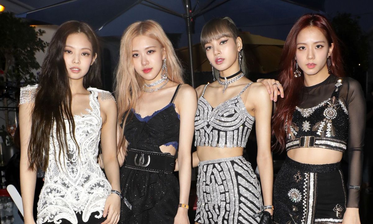 BLACKPINK’s Rosé Reveals Her Finsta Account, But What Are Other Band Members Doing? Find Out Here!