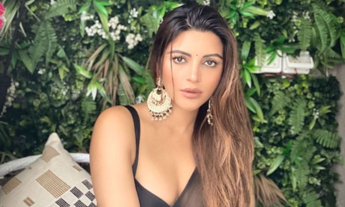 Shama Sikander Recalls Attempting Suicide Due To Depression After Quitting TV Industry. Sending Her Love! Shama Sikander Recalls Attempting Suicide Due To Depression After Quitting TV Industry. Sending Her Love!