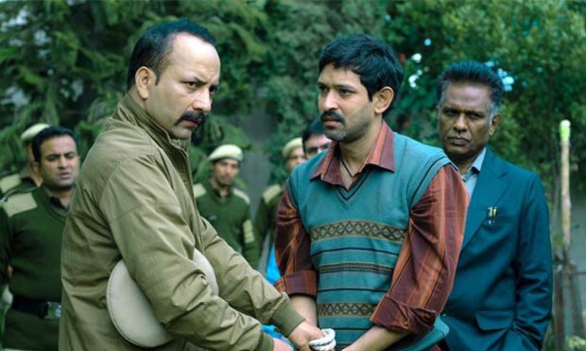 Sector 36 Review: Vikrant Massey, Deepak Dobriyal Deliver Excellent Performances In This Gripping But Slow Crime Drama Sector 36 Review: Vikrant Massey, Deepak Dobriyal Deliver Excellent Performances In This Gripping But Slow Crime Drama
