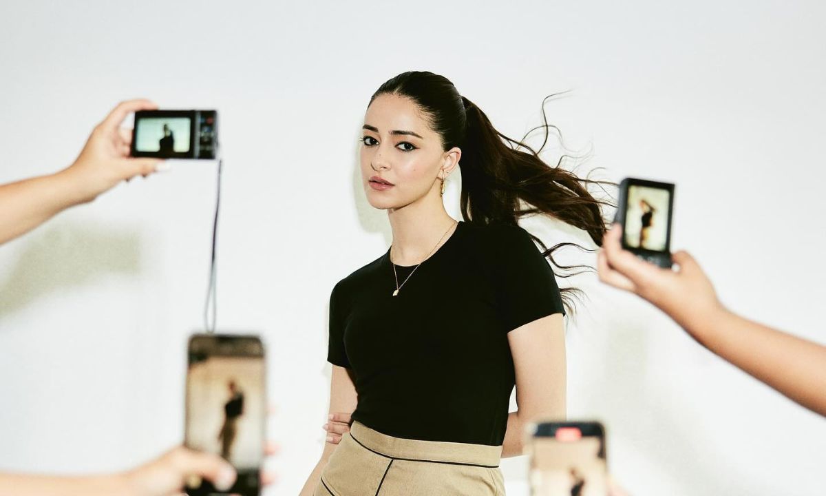Did You Know CTRL Actor Ananya Panday Used To Burn Photos Of Exes Just Like Geet From Jab We Met? Did You Know CTRL Actor Ananya Panday Used To Burn Photos Of Exes Just Like Geet From Jab We Met?