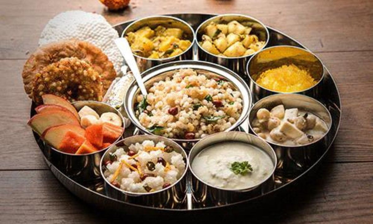 navratri-2024-health-tips-during-fasting-hydration-nutrition