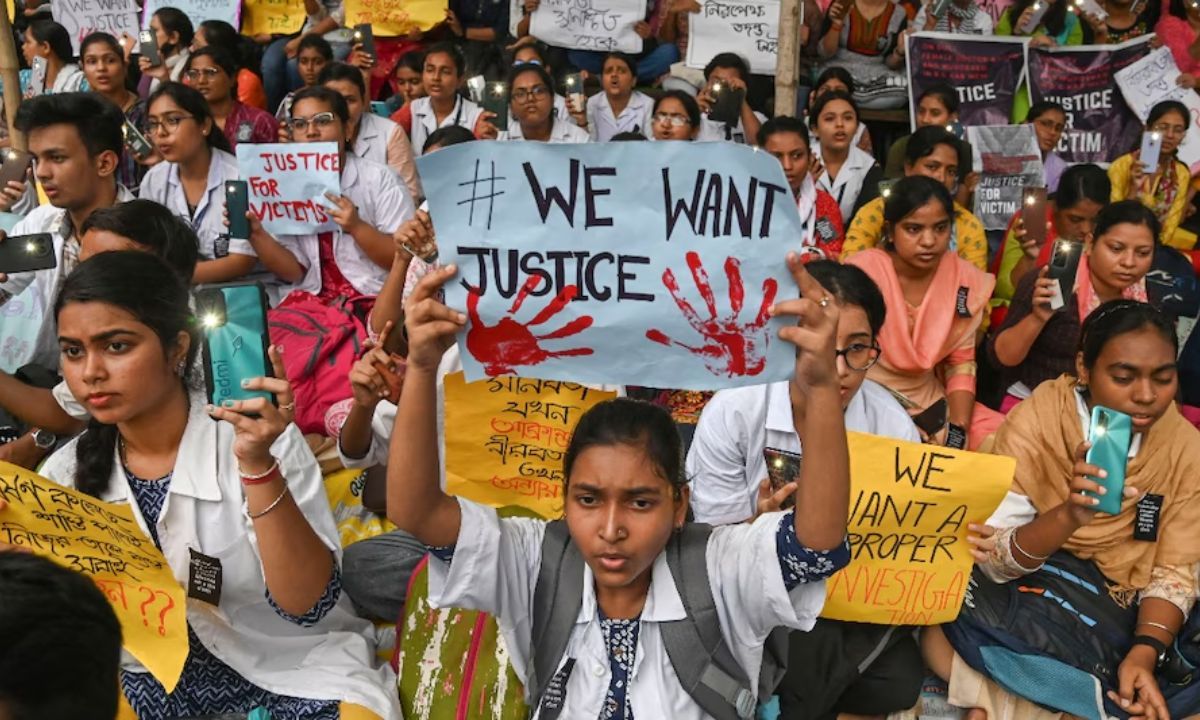 Kolkata Doctor Rape, Murder Case: Junior Doctors Resume Strike, List 10 Demands From West Bengal Government Kolkata Doctor Rape, Murder Case: Junior Doctors Resume Strike, List 10 Demands From West Bengal Government