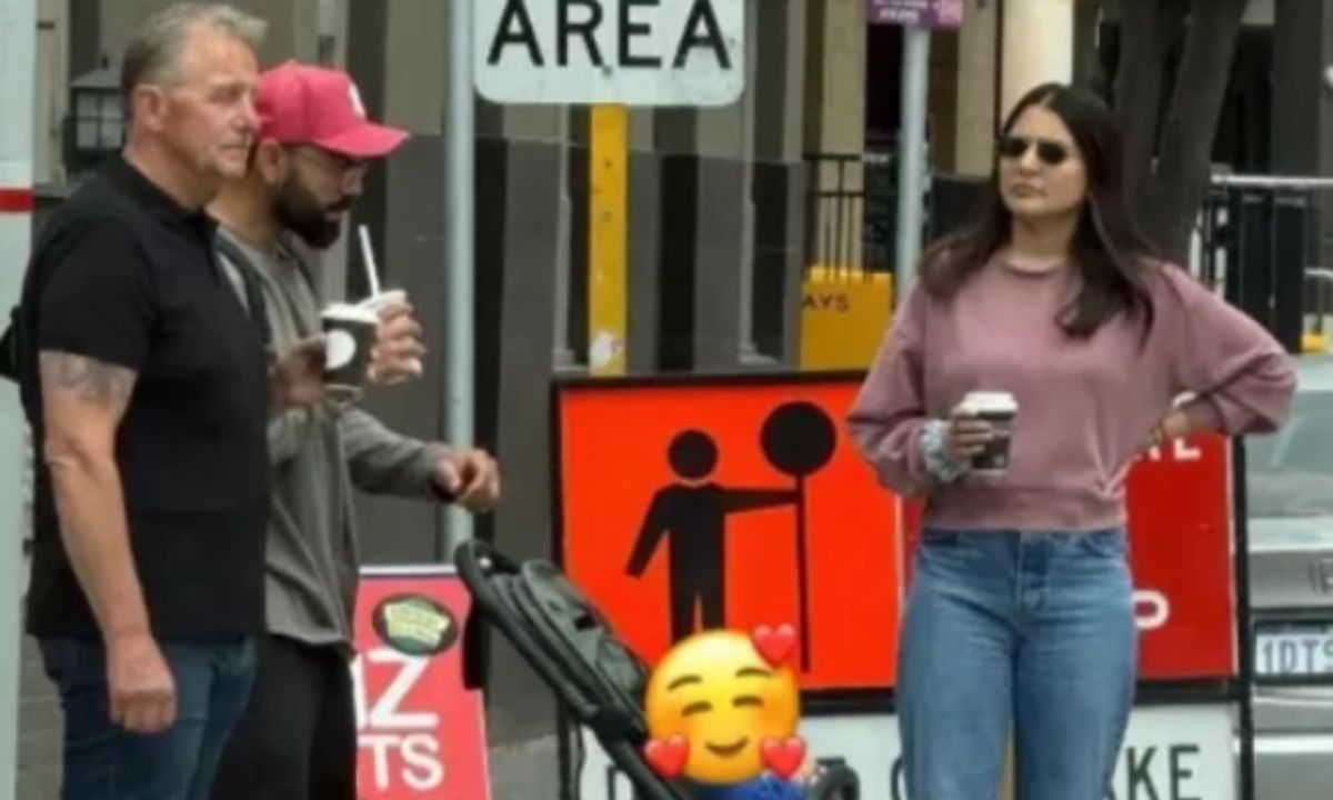 anushka-sharma-virat-kohli-daughter-vamika-go-out-on-a-coffee-date-in-australia-perth