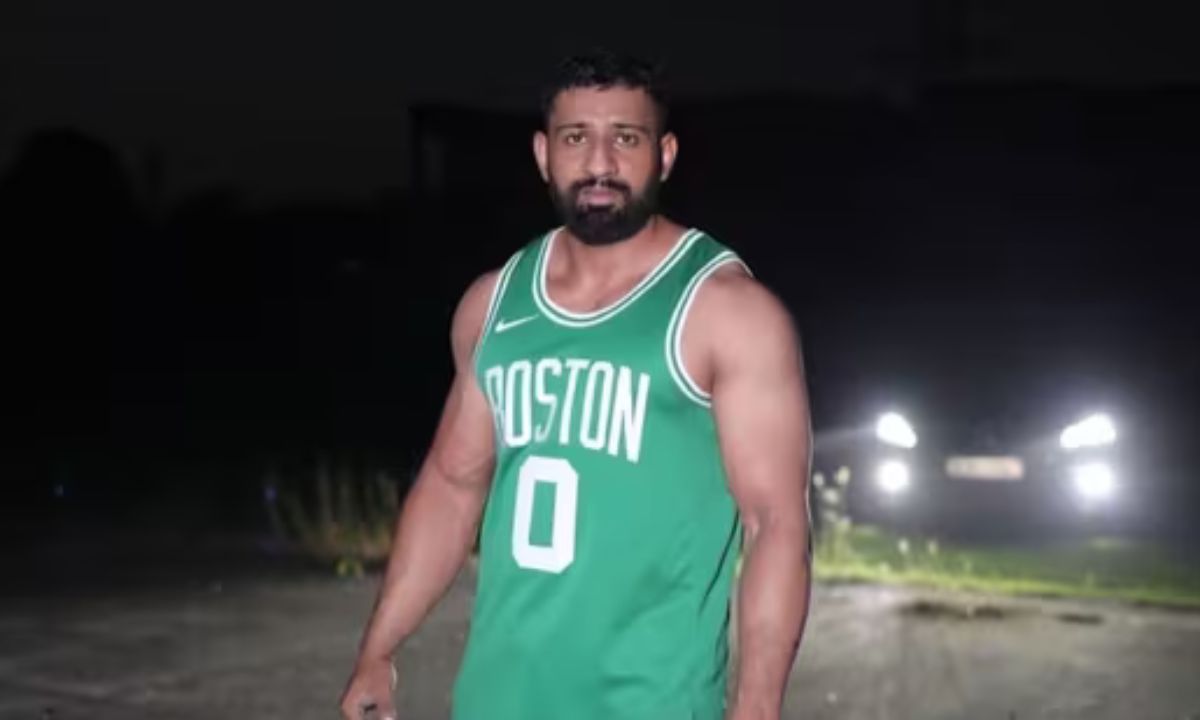 Bigg Boss 18: Rajat Dalal Confesses Beating A Man Who Teased His Sister, Shares Violent Details Bigg Boss 18: Rajat Dalal Confesses Beating A Man Who Teased His Sister, Shares Violent Details