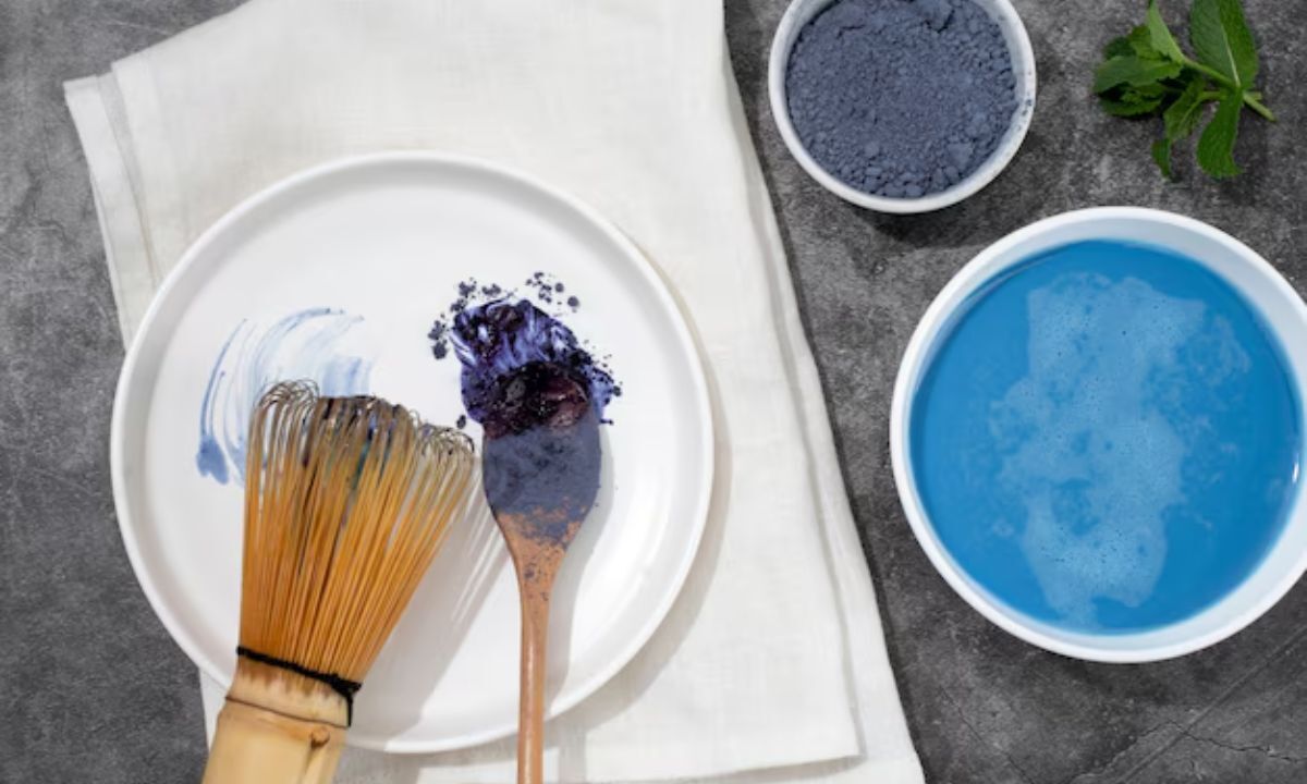 Why Is Everyone Rubbing Blue Liquid A.K.A Indigo On Their Faces To Brighten Their Skin?