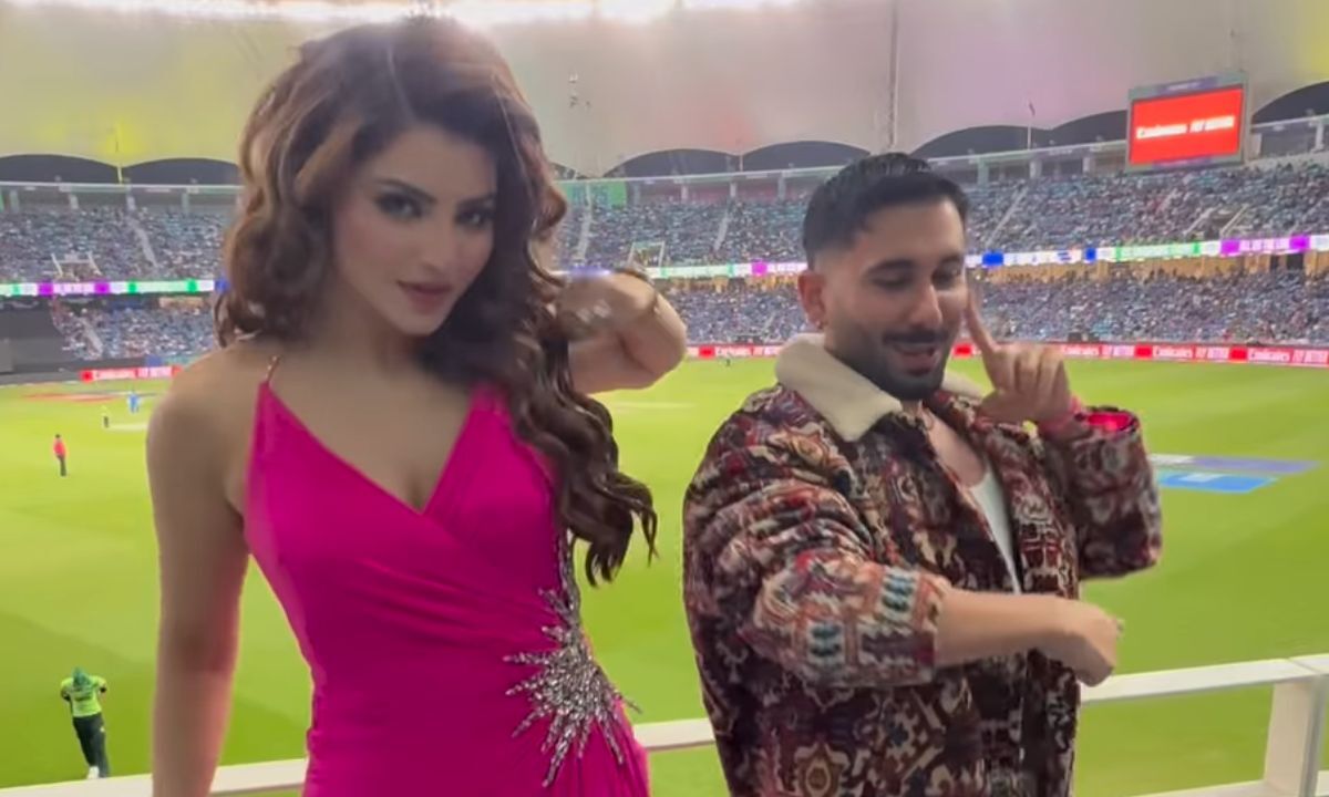 Urvashi Rautela, Orry Recreate Dabidi Dibidi Dance At India Vs Pakistan Match In Dubai; Internet Can’t Get Enough