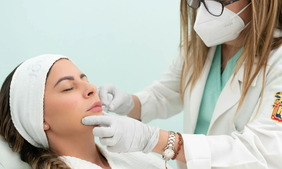 expert-shares-6-questions-to-ask-your-cosmetologist-or-aesthetic-physician-before-your-first-cosmetic-treatment