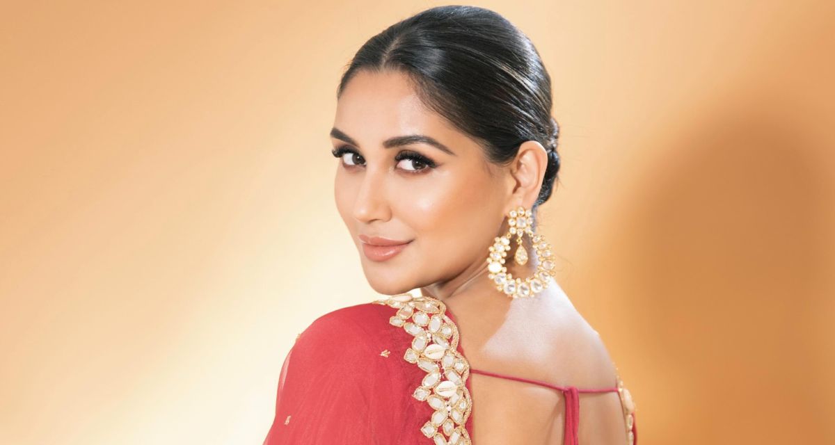 how-to-get-rid-of-pores-and-get-glowing-skin-like-nikita-dutta