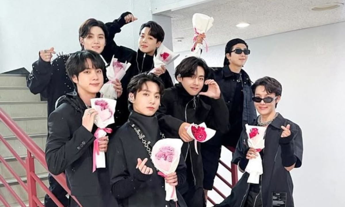 HYBE CEO Discusses Future Plans For BTS Post Military Discharge, Says They Will Need Time… HYBE CEO Discusses Future Plans For BTS Post Military Discharge, Says They Will Need Time…