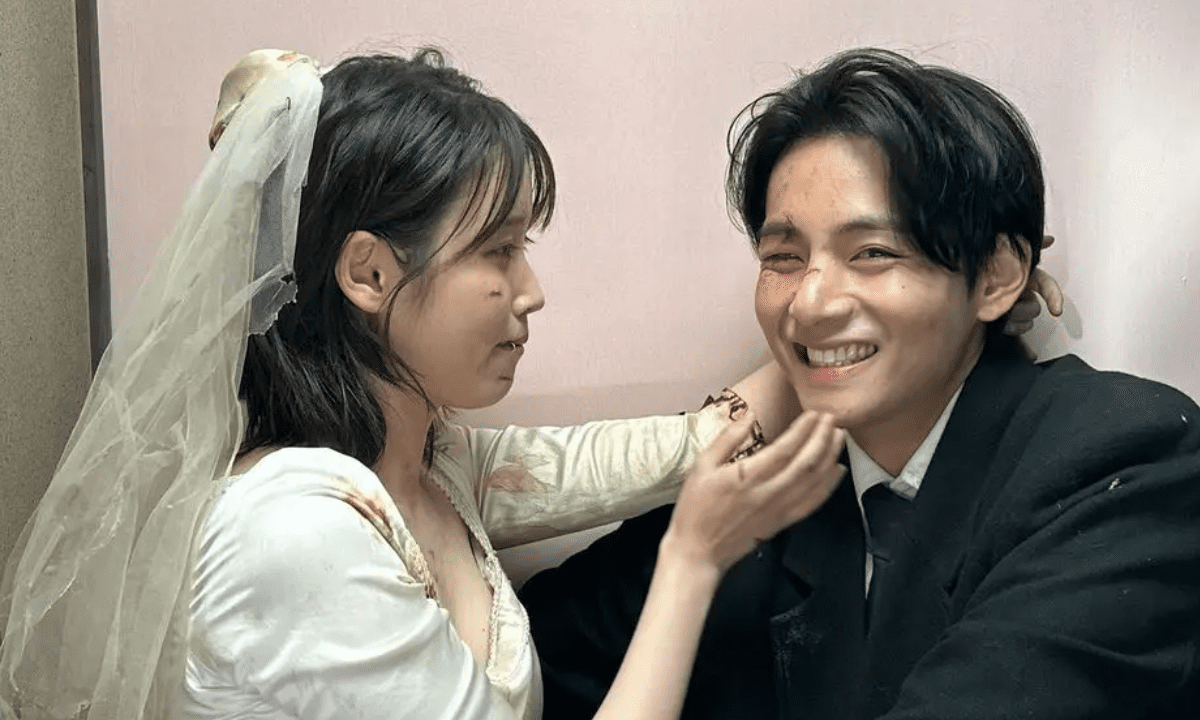 Fans Gush Over Viral Pictures Of IU And V From Her Birthday Dinner. Cute!