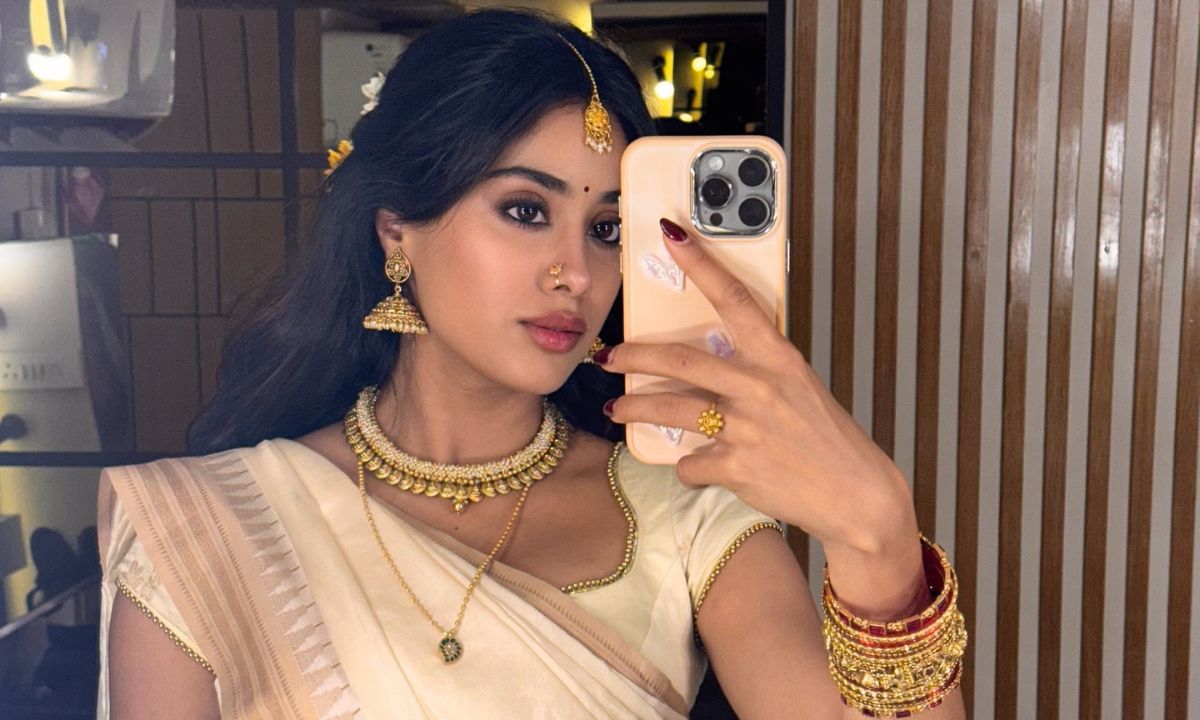 Janhvi Kapoor Teases Fans Ahead Of Cannes Film Festival Debut With A Sweet Treat. Pics Inside! Janhvi Kapoor Teases Fans Ahead Of Cannes Film Festival Debut With A Sweet Treat. Pics Inside!