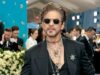 Reddit Claims Shah Rukh Khan Was Forced To Attend MET Gala By His Manager And Sabyasachi!