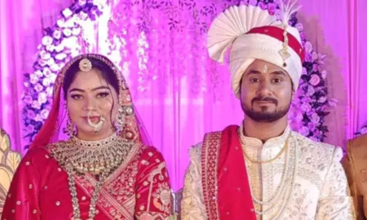 Sonam Raghuvanshi Reportedly Complained To Lover About Husband Getting Intimate, Days Before Murder. Details Inside! Sonam Raghuvanshi Reportedly Complained To Lover About Husband Getting Intimate, Days Before Murder. Details Inside!