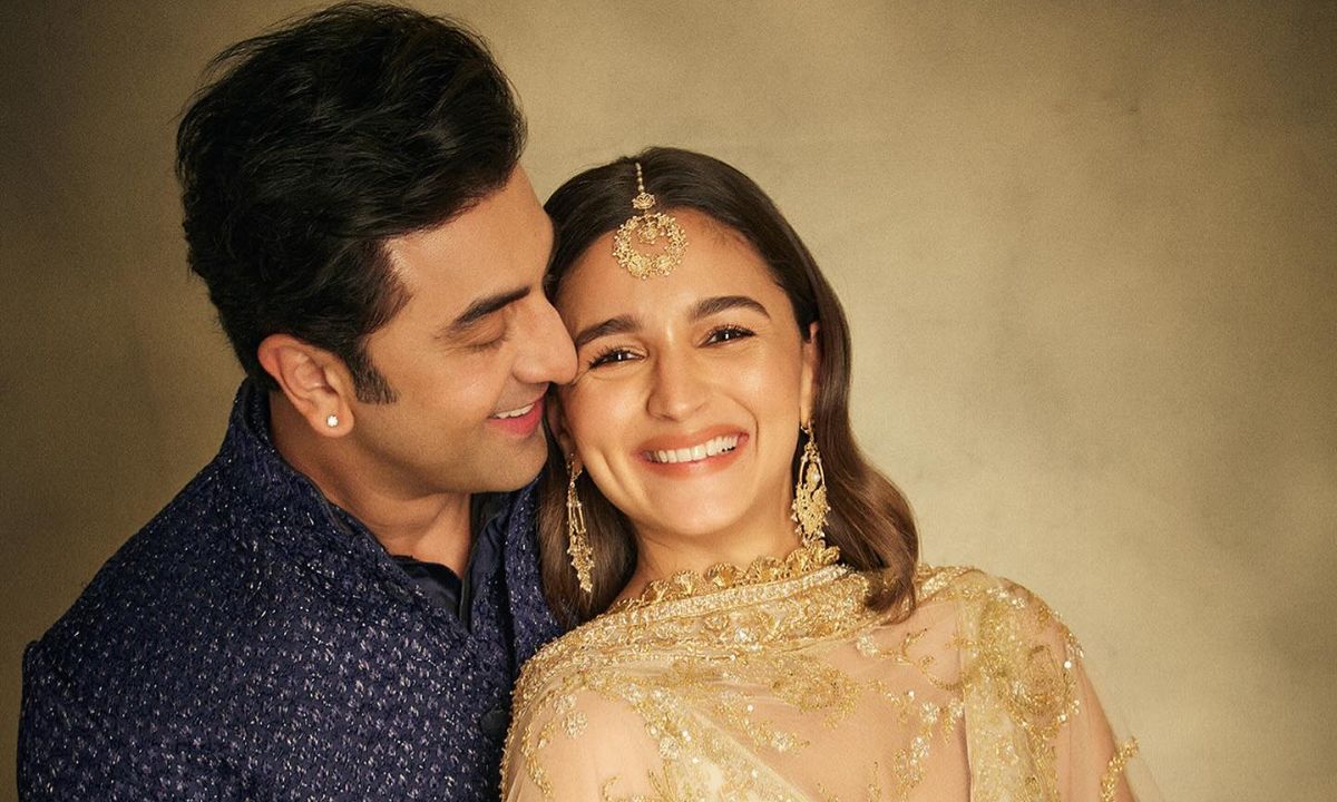 ranbir-kapoor-alia-bhatt-new-house-mansion-bandra-pali-hill-cost-shah-rukh-khan-mannat