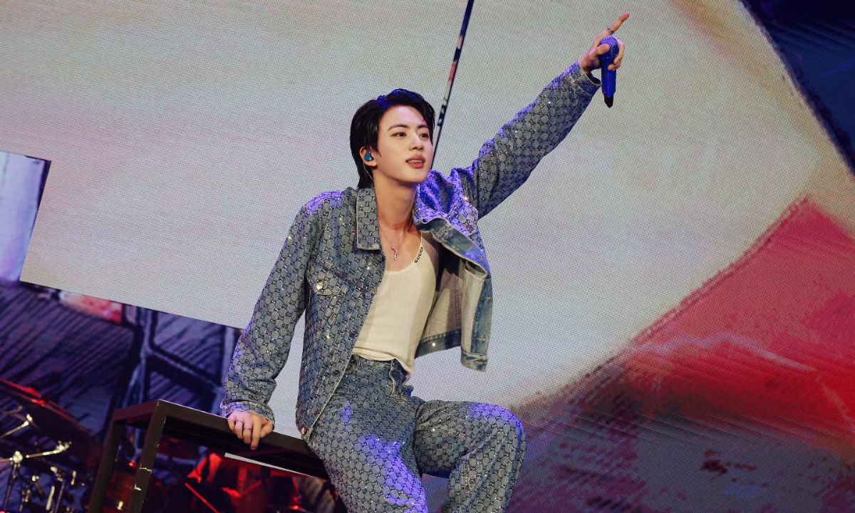 Here’s Why Jin Appears In More Advertisements Than Other BTS Members! Here’s Why Jin Appears In More Advertisements Than Other BTS Members!