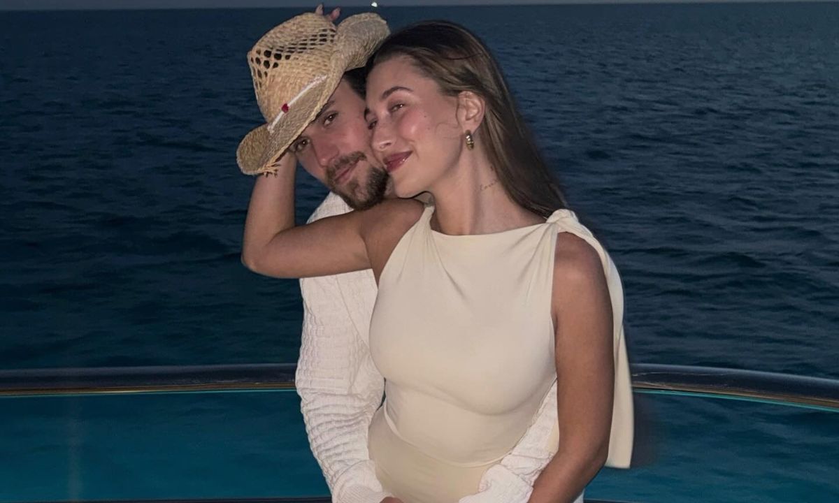 Hailey Bieber Breaks Silence On Divorce Rumours With Justin Bieber. Admits THIS Hailey Bieber Breaks Silence On Divorce Rumours With Justin Bieber. Admits THIS