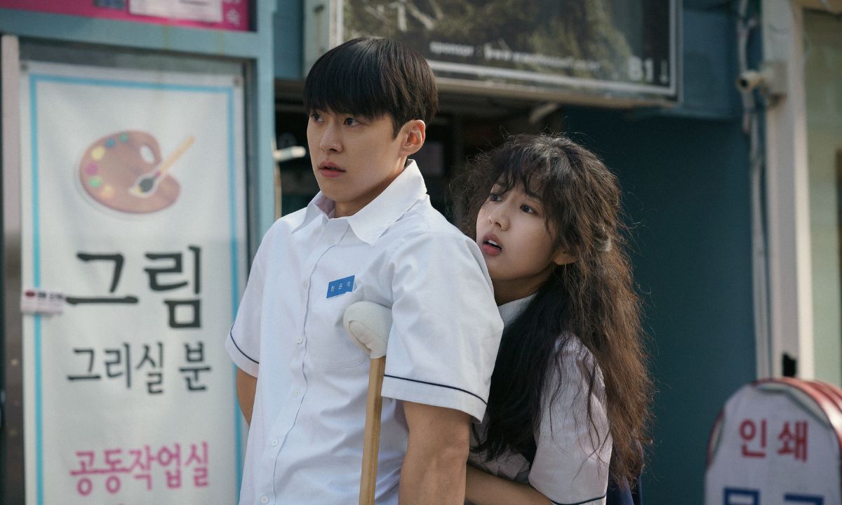 netflix-love-untagles-korean-beauty-standards-curly-hair-cha-woo-min-shin-eun-soo