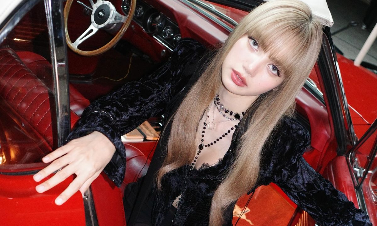 Internet Criticises VMAs After BLACKPINK’s Lisa Wins Best K-Pop For Born Again Internet Criticises VMAs After BLACKPINK’s Lisa Wins Best K-Pop For Born Again
