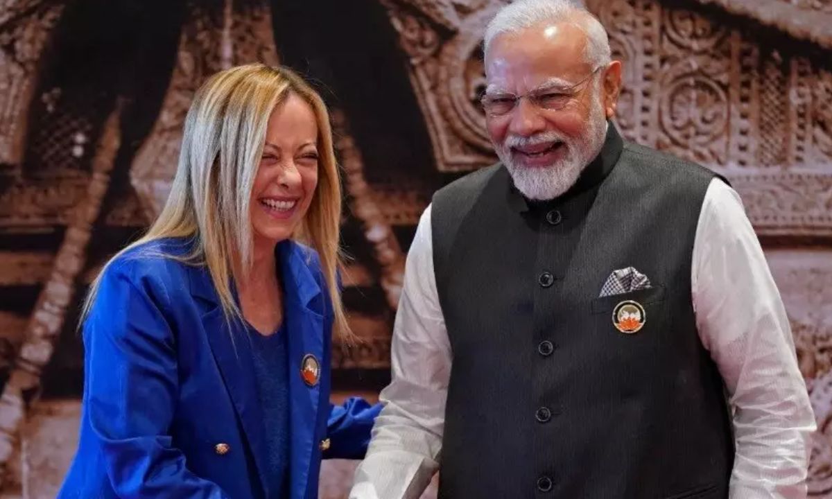 pm-modi-praises-giorgia-meloni-leadership-in-autobiography-foreword