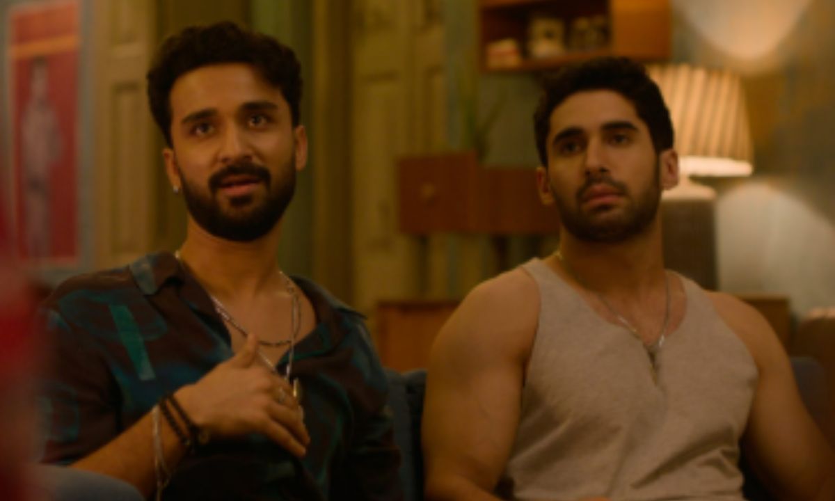 the-bads-of-bollywood-review-aryan-khan-lakshya-raghav-juyal-bobby-deol-manoj-pahwa-sahher-bambba