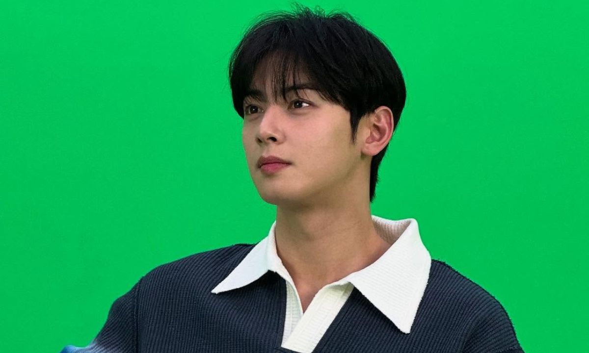 ASTRO-Cha-Eun-woo-Latest-Public-Appearance-Handsome-Visuals-Breaks-Internet