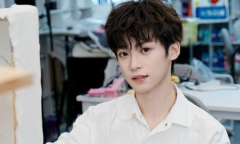 Chinese Actor Zi Yu Snaps At Sasaeng Fans Recording Him On Packed Flight