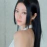How-to-conceal-acne-with-makeup-le-sserafim-yunjin