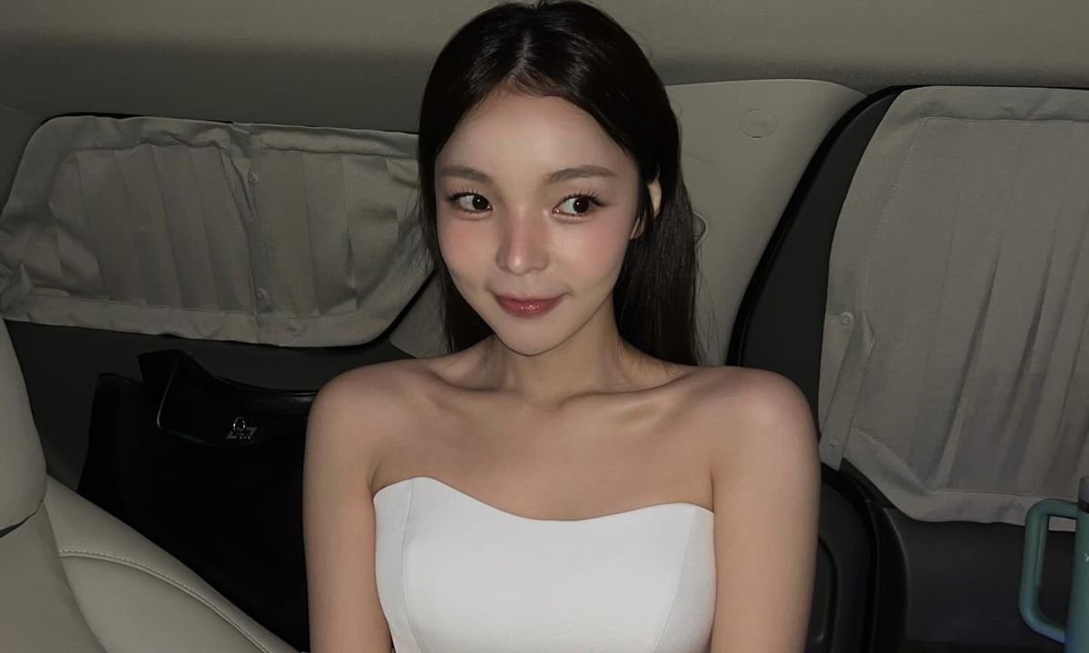 OMG! Park Jin-Joo Set To Marry A Non-Celeb In Intimate Seoul Ceremony! OMG! Park Jin-Joo Set To Marry A Non-Celeb In Intimate Seoul Ceremony!