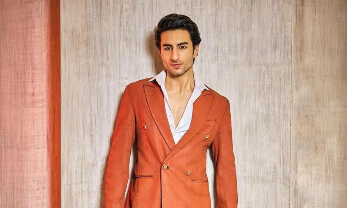 ibrahim-ali-khan-comparision-father-saif-ali-khan-nadaaniyan-film-honest-review