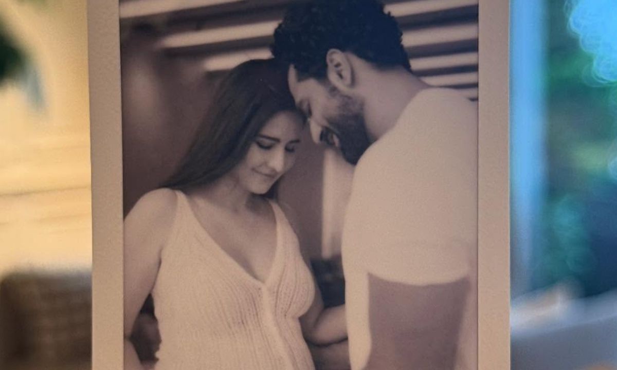 Media Portal Leaks Pics Of Pregnant Katrina Kaif From Her Balcony; Fans Demand Legal Action. Yes, Please! Media Portal Leaks Pics Of Pregnant Katrina Kaif From Her Balcony; Fans Demand Legal Action. Yes, Please!