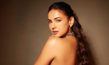 Sonal Chauhan Is A Part Of Mirzapur The Film, Actor Confirms In THIS Post Sonal Chauhan Is A Part Of Mirzapur The Film, Actor Confirms In THIS Post