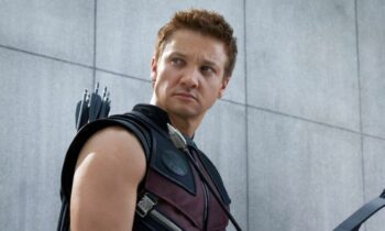 Marvel Star Jeremy Renner Accused Of Sending Explicit Pics, Threatening Chinese Director Yi Zhou, Read His Response Marvel Star Jeremy Renner Accused Of Sending Explicit Pics, Threatening Chinese Director Yi Zhou, Read His Response